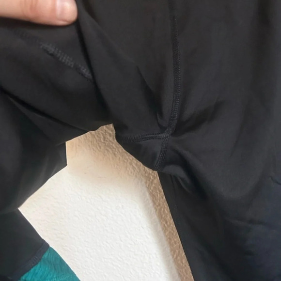 Women's Danskin Now Fitted Leggings Size Large (12-14) black with Green - Picture 9 of 13